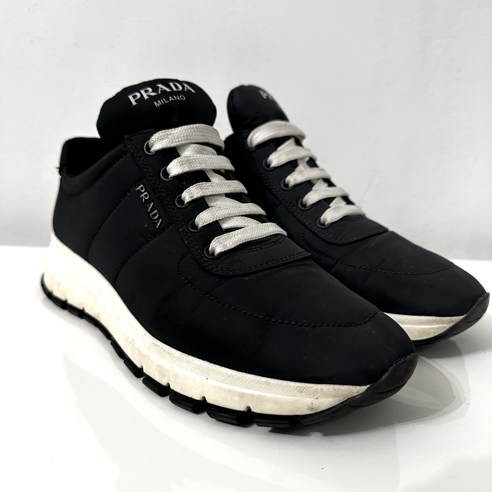 100% auth. PRADA Women Classic Style black Nylon shoe 10 / 40 sneaker